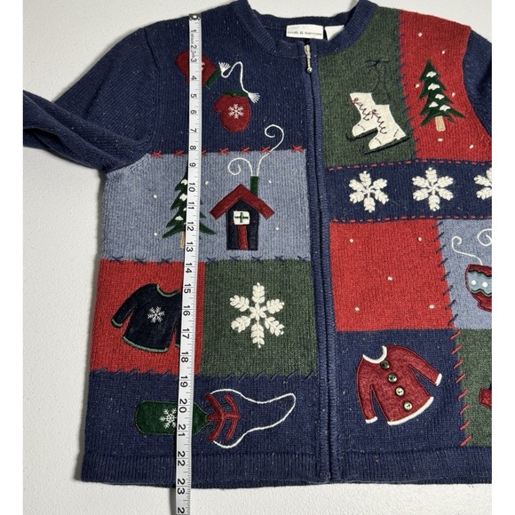 Croft & Barrow Christmas Cardigan M Zip Front Appliqué Patchwork Cottagecore - Picture 6 of 10